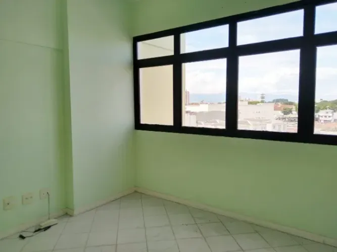 Linda Sala Comercial de 32 m2 Rua Conselheiro Moreira de Barros