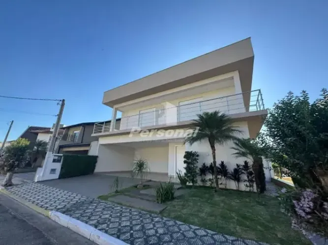 Lindo Sobrado de 4 suítes no Condomínio Imperial bairro Jardim Santa Clara