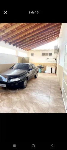 Casa com 2 salão comercial na frente