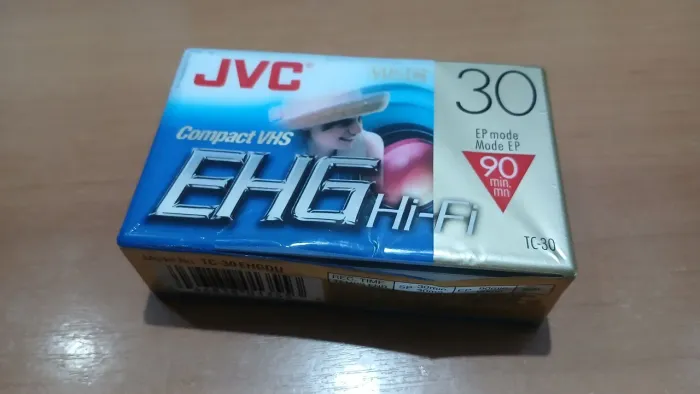 Fita VHS Compacta JVC EHG Hi-Fi 30 - 90 minutos