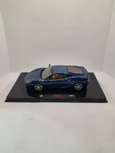 Miniatura Ferrari F430 2009 - Escala 1/43 - Marca Hotwheels