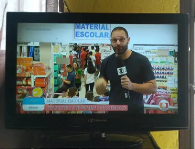 TV H-BUSTER 32" LCD Nao é  Smart