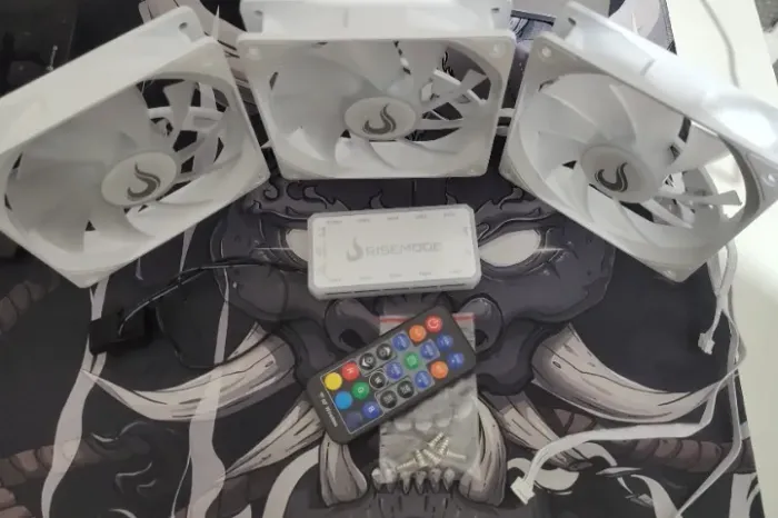 Kit 3 Fans Gamer Rise Mode Frost RGB - NOVO