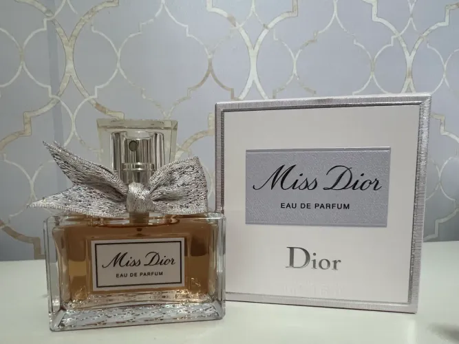 Perfume Miss Dior 30ml (NÃO ENVIO/A RETIRAR)