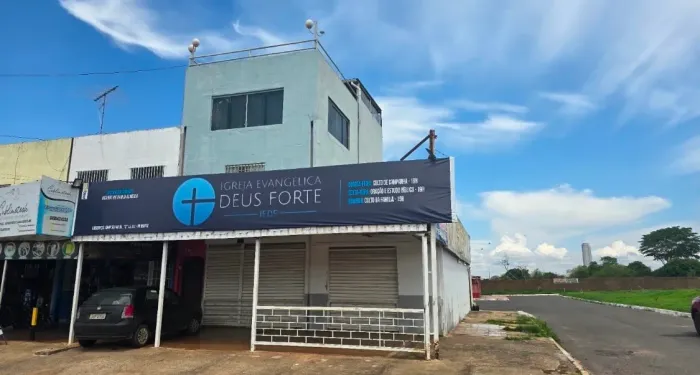 Venda ou troca Loja Qnm 34/36  - renda de 1 salário mínimo - escriturada - 