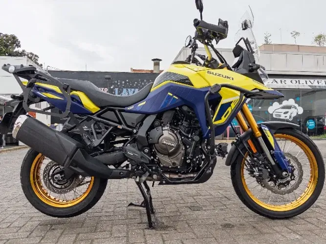 Suzuki VStrom 800 semi nova.