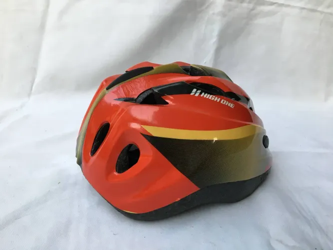 Capacete Infantil High One Multiuso | Pouco Usado