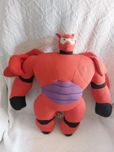 Pelucia Baymax gigante