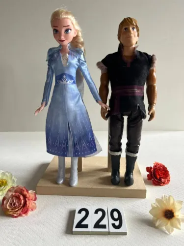 ANA E KRISTOFF FROZEN HASBRO
