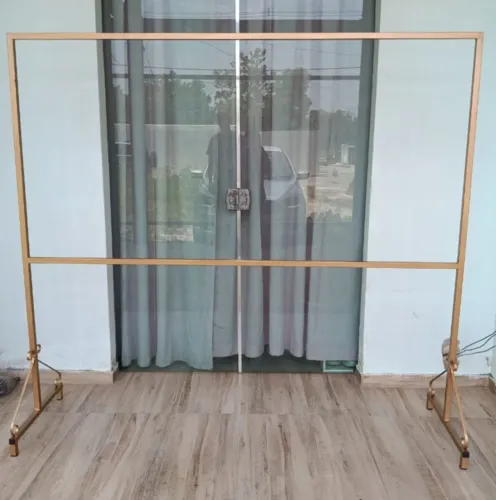 Arara de roupa nova - 2m x 1,80m