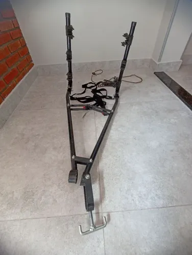 Suporte de bike para carro com engate para 3 bicicletas. 