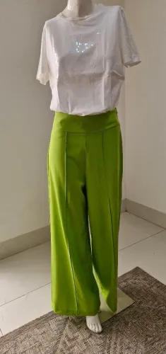 Calça Pantalona Verde - Tamanho M