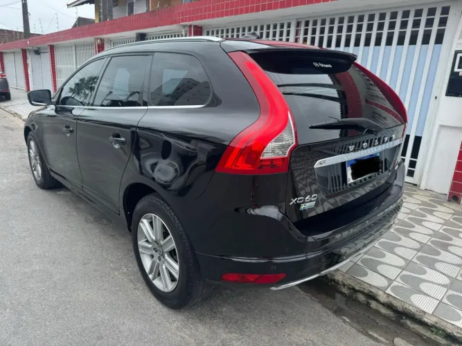 Volvo XC 60 D-5 Kinetic 2.4 AWD Diesel 5P 2017
