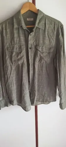 Camisa manga longa atual, marca Hering