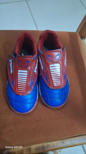 Chuteirinha Marvel homem aranha, n.28