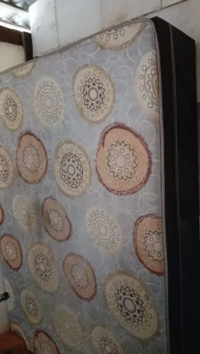 Vende se cama de casal