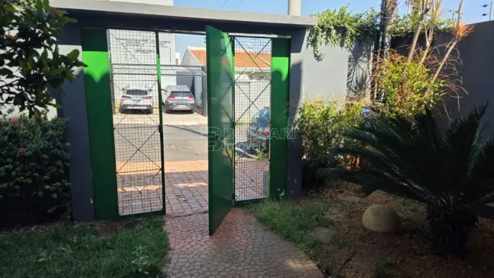 Venda de Casas / Sobrado na cidade de Araraquara