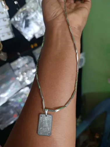 Cordão de aço com pingente (Deus te guie)
