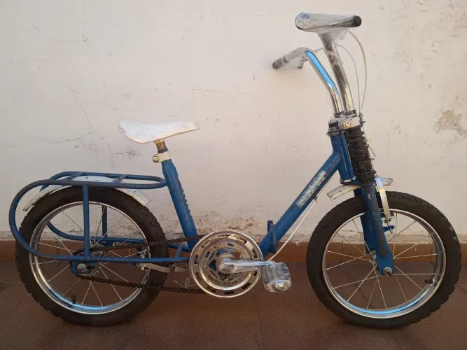 Bicicleta Caloi Berlineta vintage.
