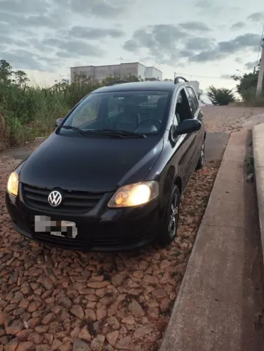 Volkswagen Fox 1.0 MI Total Flex 8V 5P 2010