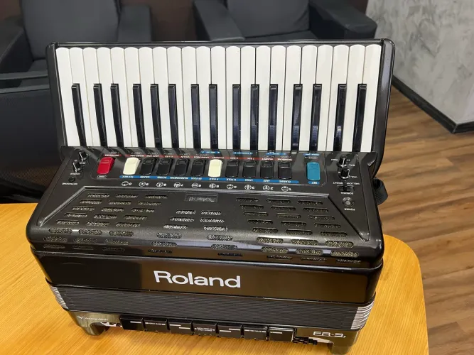 Sanfona Roland FR 3s