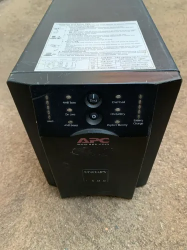 Nobreak APC Smart-UPS 1500