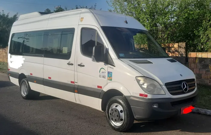 SPRINTER 515 VAN 17 + 1 LUGARES 