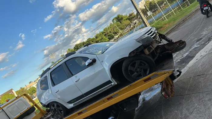 Sucata duster 2.0 16v 2014 retirada peças
