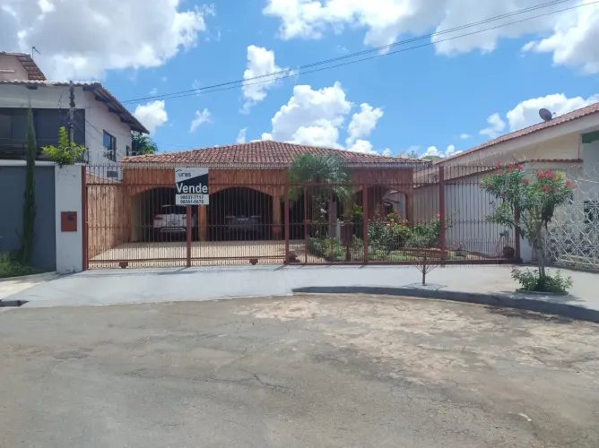Casa para venda com 286 metros quadrados com 3 quartos em Setor Marechal Rondon - Goiânia