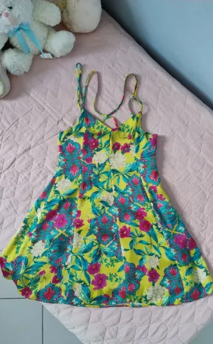Vestido em seda infantil 