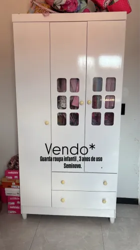 Guarda roupa infantil