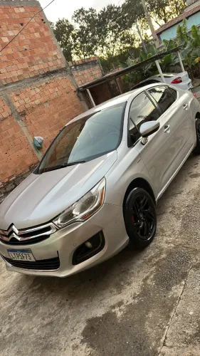 Citroen C4 Lounge Exclusive 1.6 Turbo 4P Aut. 2014