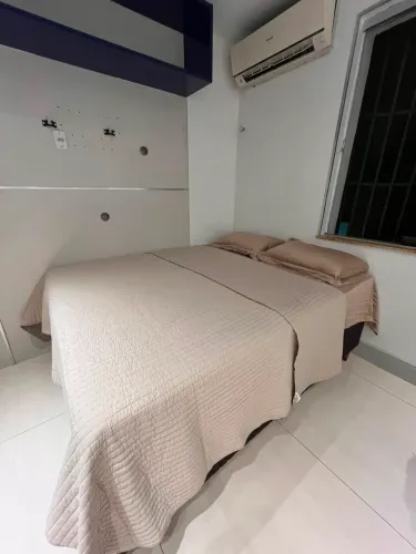 Vendo colchão ou cama completa queen size umaflex marrom 