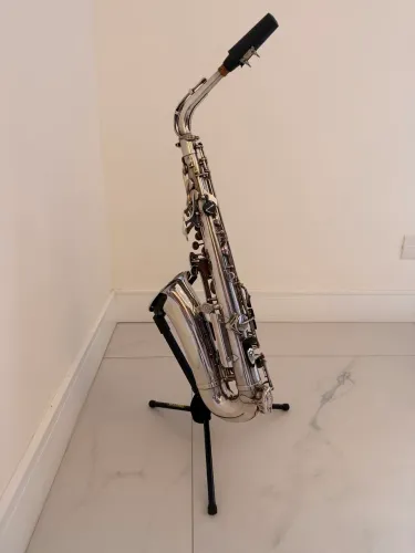 Saxofone Alto Yamaha 275 Folheado a Prata 