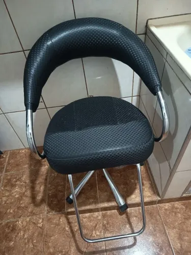 Cadeira para salão novíssima