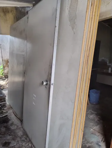 14 Peças para divisórias com porta  dimensões de cada peça 2.20 x 1.20