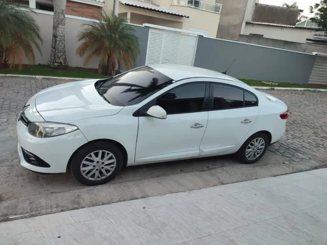 Renault Fluence Sed. Dynamique 2.0 16V Flex Aut. 2015