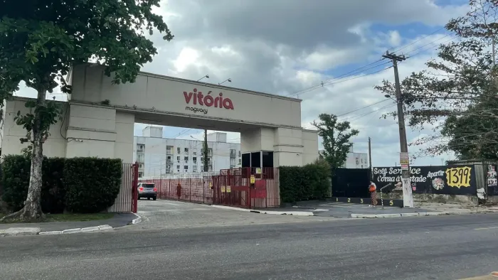 Vendo apartamento no condomínio Vitória maguary