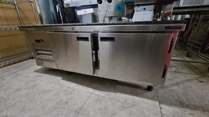 Balcão refrigerador horizontal Speciale Inox