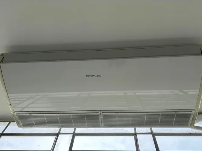 Ar condicionado split teto Springer maxiflex 57000 BTUs só frio