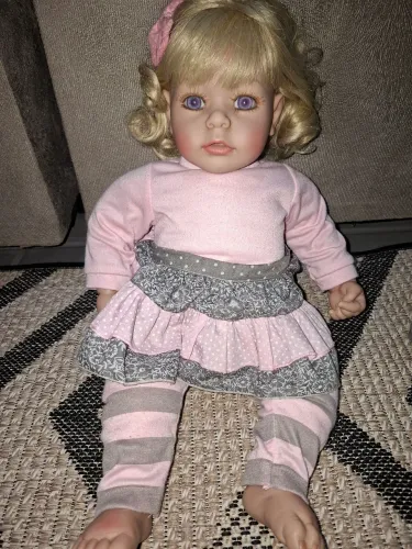 Boneca dora doll