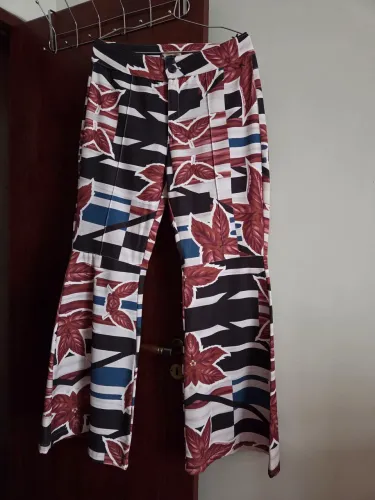 Calça pantalona