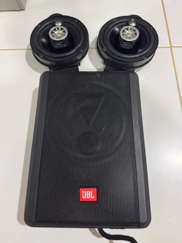 Caixa amplificadora JBL SW8A-MS