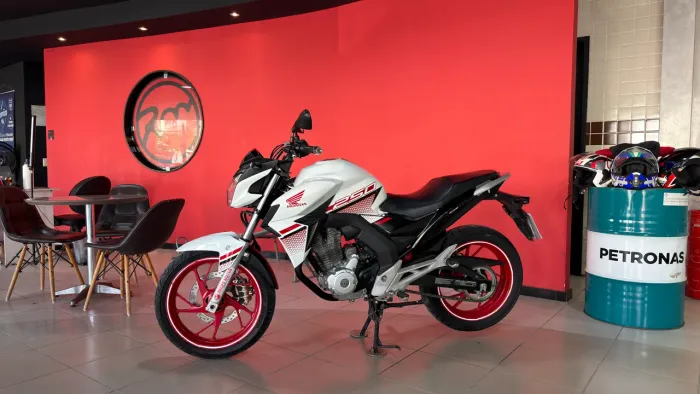HONDA CB TWISTER 250 2022 CONSERVADA