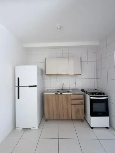ALUGA-SE apartamento de 2 quartos com suíte no VILLA VITÓRIA RESIDENCE em São José/SC!
