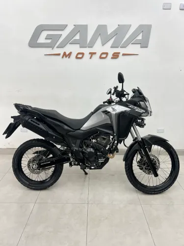 HONDA SAHARA 300 ABS FLEX 2024 - SEM DETALHES!
