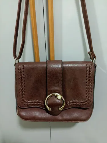Vendo bolsa marrom ? ?