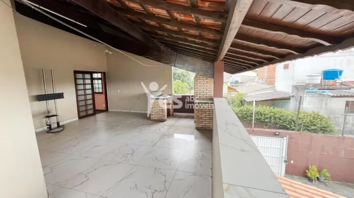 Térrea com sotão e 8 vagas de garagem em Santo André - Parque Novo Oratório - 376m²de área