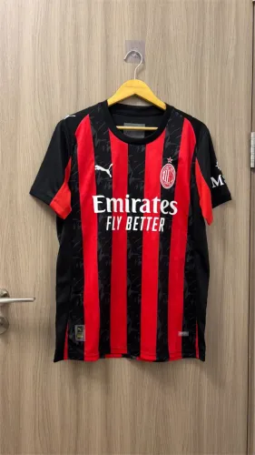Camisa do Milan