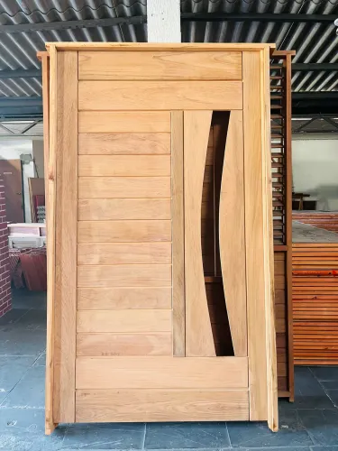 PORTA PIVOTANTE EM JATOBÁ (valor no din/pix)